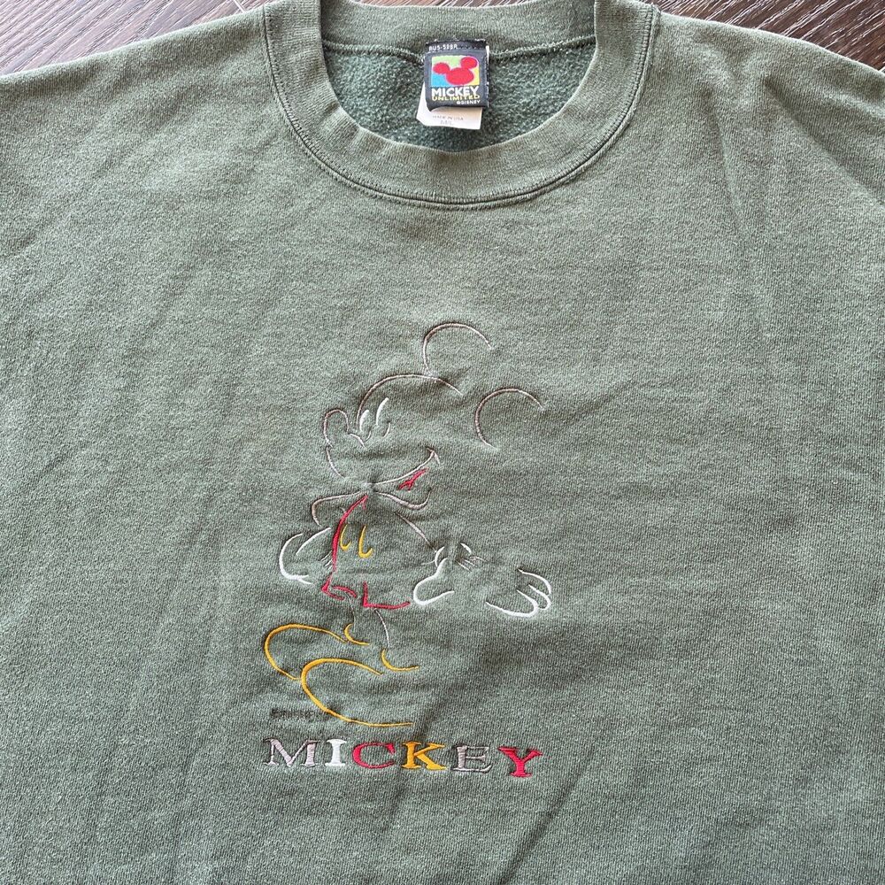 VTG Mickey Mouse Disney Unlimited Crewneck Sweatshirt; Green; Size M / L